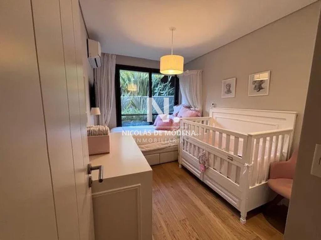 Venta Exclusivo Apartamento de 3 Dormitorios Con