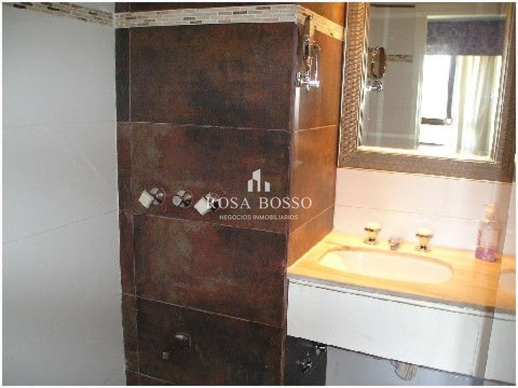 Apartamento en Brava, 3 dormitorios *