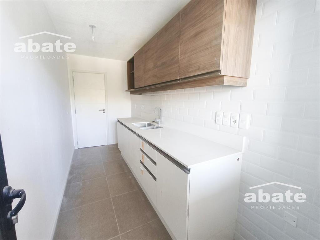 ¡Unidad única! Monoambiente tipo Loft con solárium y parril