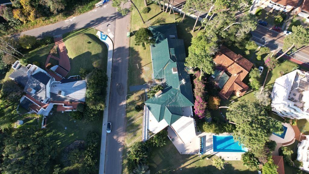 Vende y alquila gran casa de 5 dormitorios en del