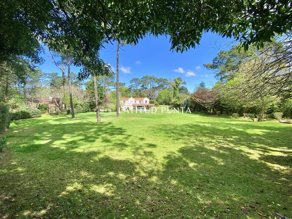 Casa de 5 dormitorios en Rincón del Indio