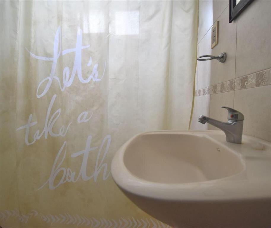 CASA CON LOCAL EN VENTA EN LOS PINOS