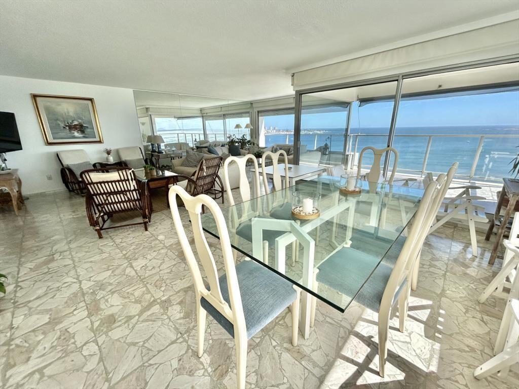 VENTA APARTAMENTO 3 DORMITORIOS MAS DEPENDENCIA EDIFICIO IM