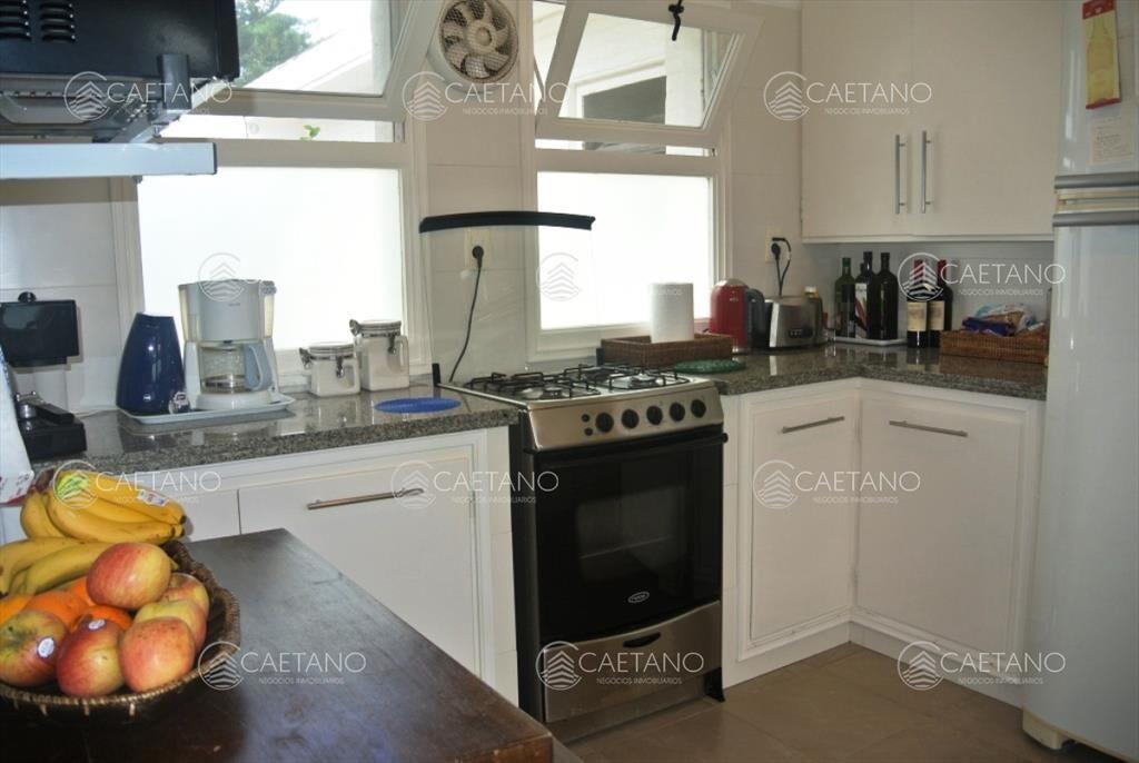 Casa en venta de 5 dormitorios a metros del mar