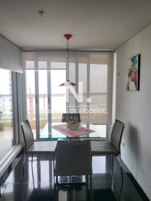 Apartamento en venta, 3 dormitorios en playa del