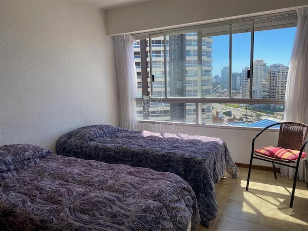 Apartamento en playa mansa a 1 cuadra del mar y a