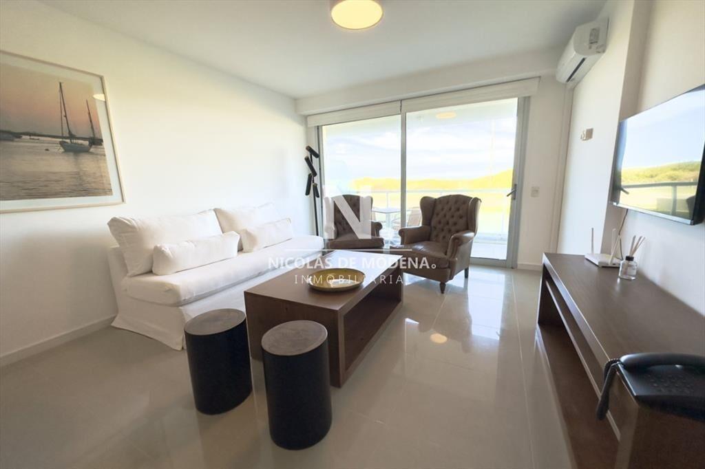 Apartamento de 3 dormitorios en venta Playa Brava
