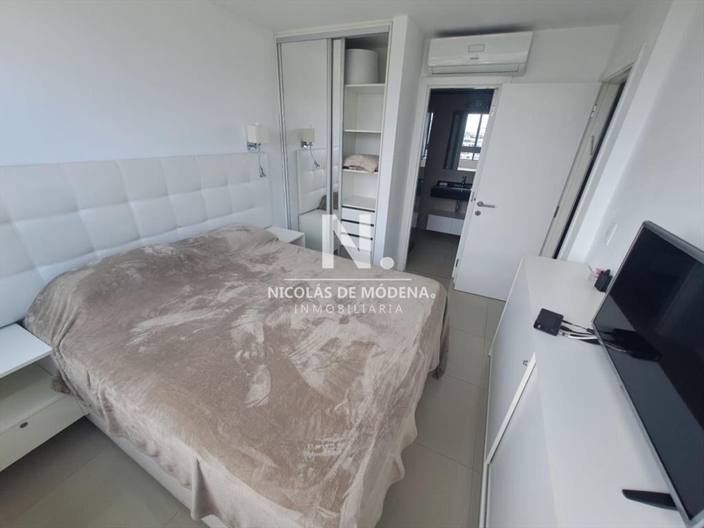 Apartamento de 2 dormitorios en venta en Punta