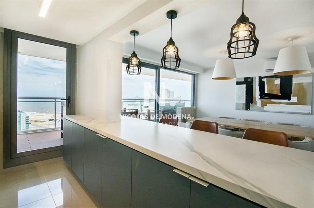 Venta Apartamento en Punta del Este Torre Onix  -