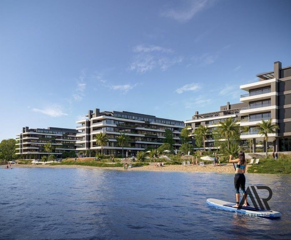 Apartamento de 2 dormitorios, con amplia terraza en Ciud...