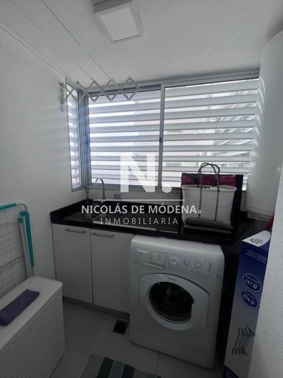 En venta apartamento de 3 dormitorios en suite en