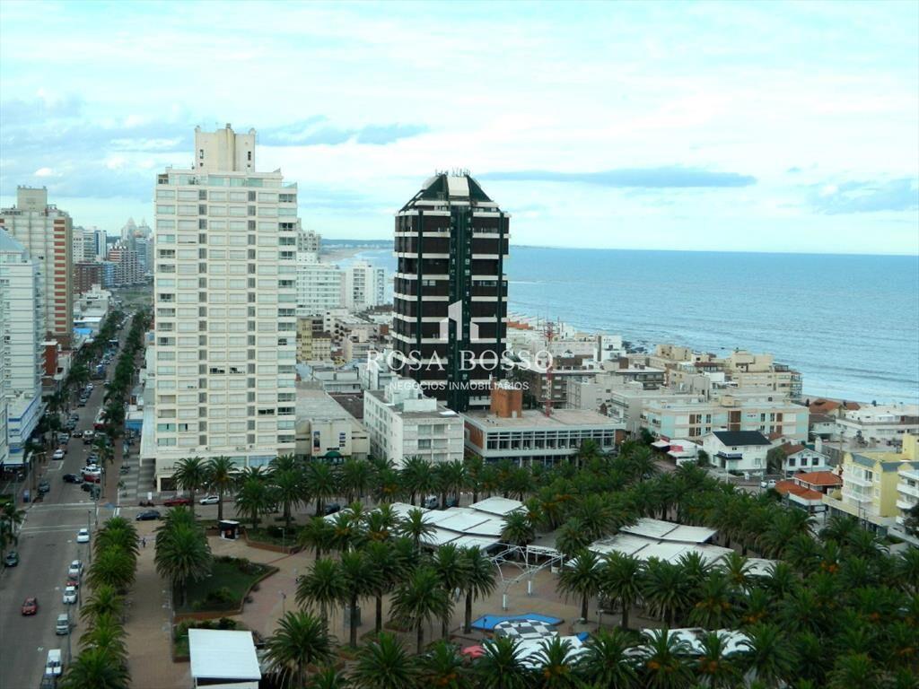 Apartamento en Peninsula, 3 dormitorios *