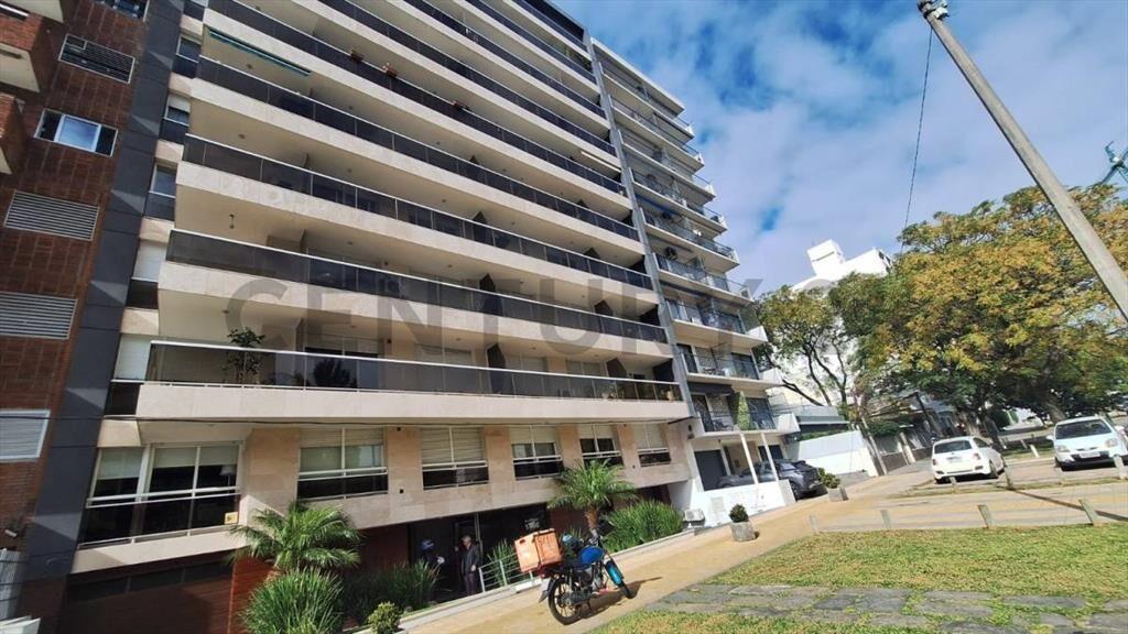 Parque Batlle Venta Apto amoblado1 Dom Piso alto /ameniti...