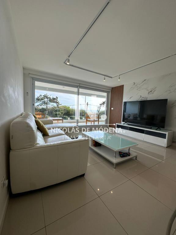 Vende apartamento de 2 dormitorios en Mansa, del