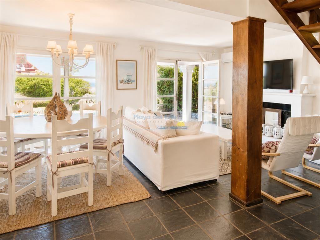 Excelente Casa de 4 Dormitorios con Piscina y Parrillero en