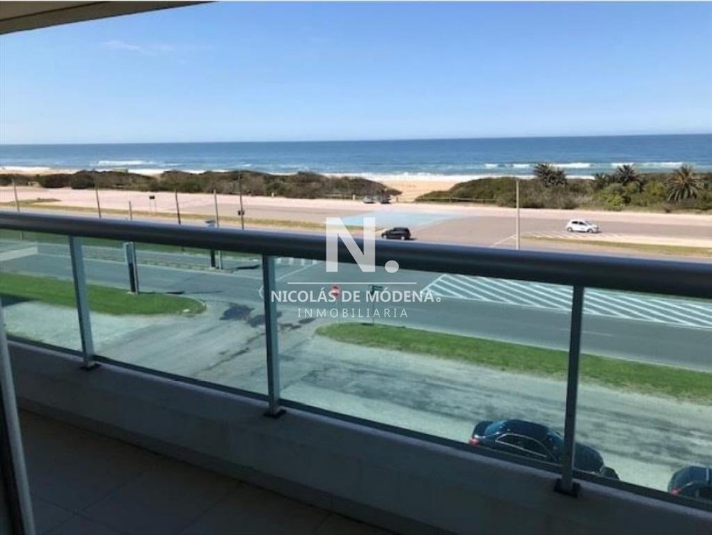 Hermoso departamento en venta con vista al mar.