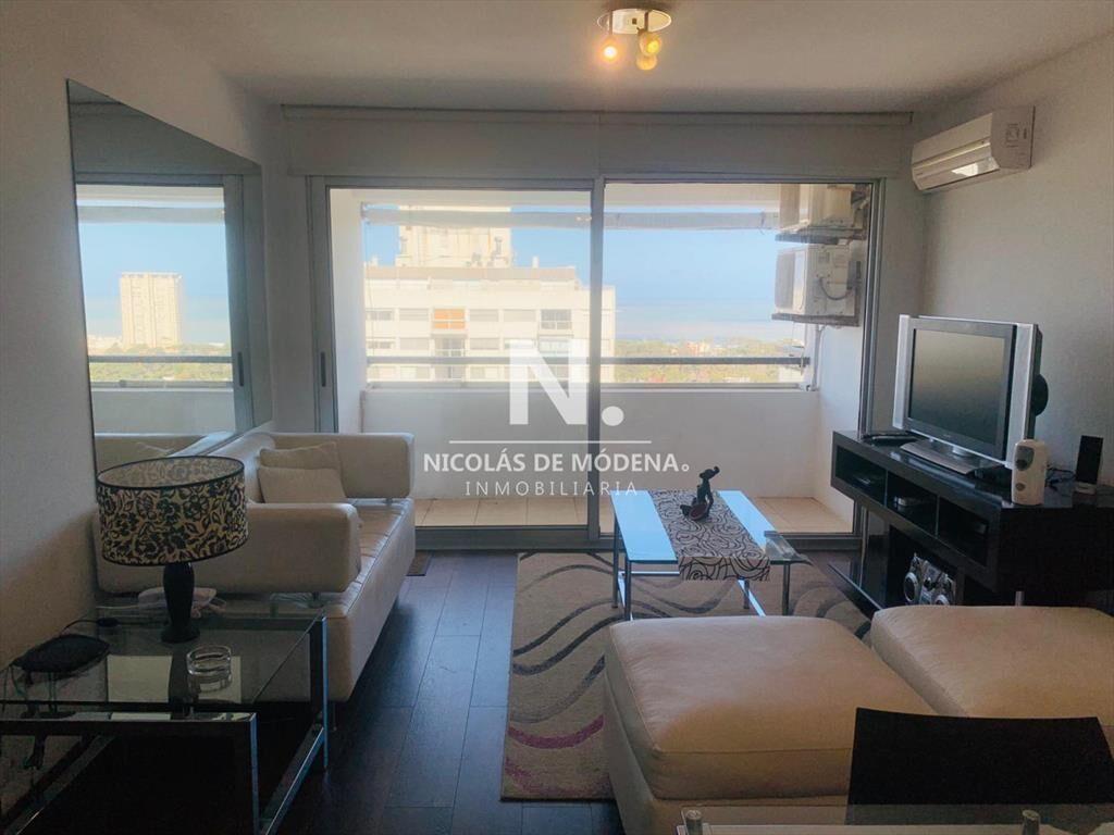 DEPARTAMENTO EN PISO ALTO EN JARDINES DEL COUNTRY