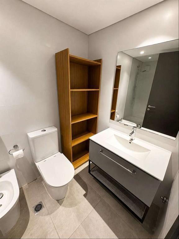 Apartamento De 1 Dormitorio Con Balcón y Garaje En Alquiler