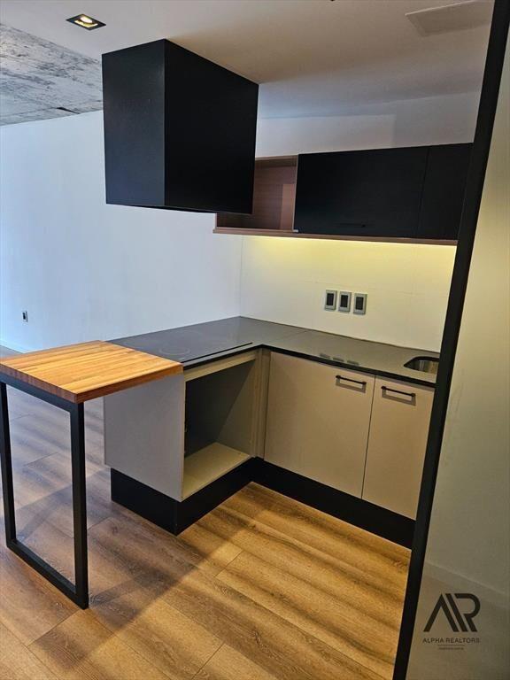 Venta apartamento de 2 dormitorios con RENTA y con coche...