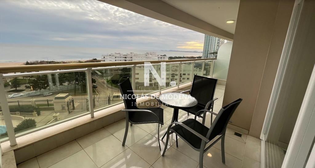 Departamento de 2 dormitorios en venta en Le del