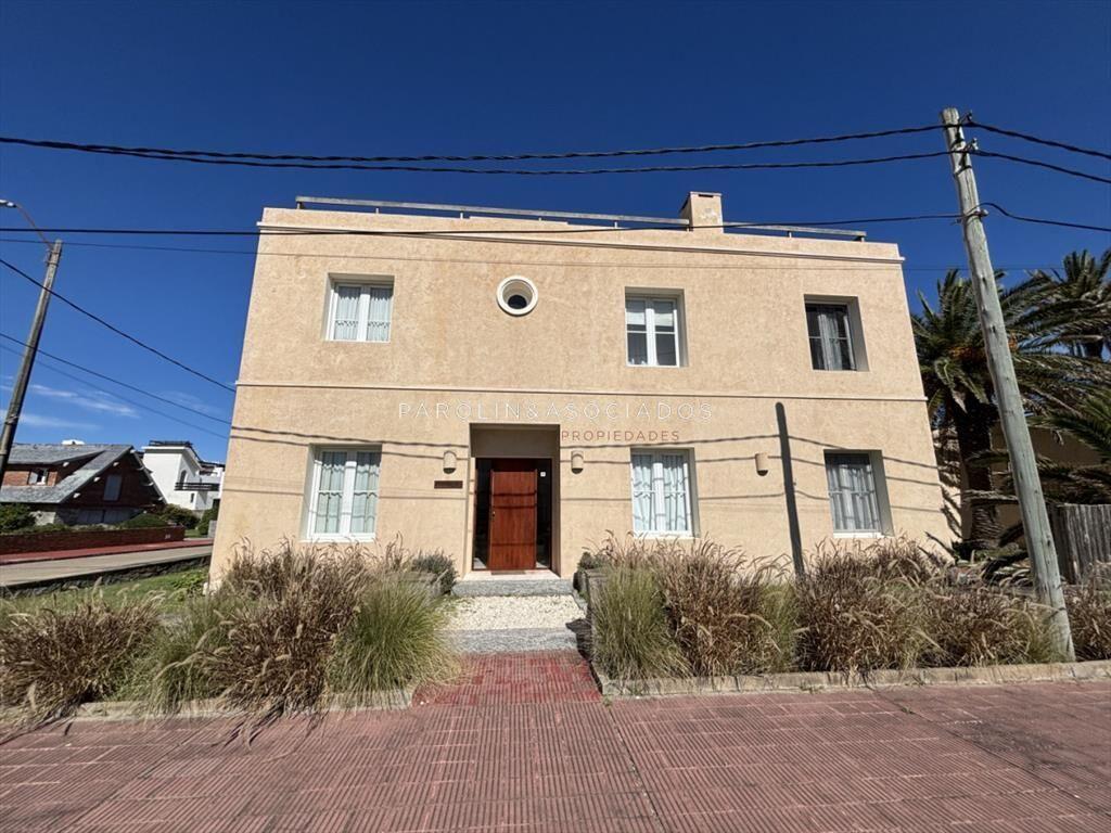 Casa en venta de 4 dormitorios, en la PenÃnsula