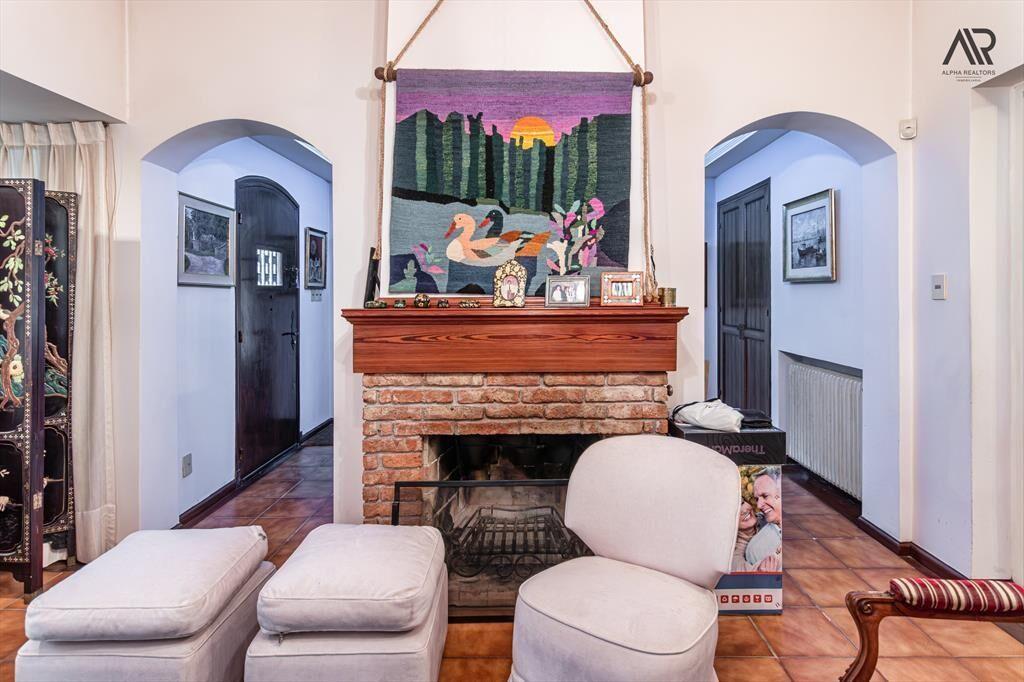 Casa en venta c/ cochera en Punta Gorda