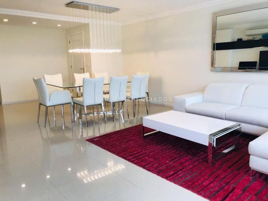 Apartamento de 3 dormitorios en venta en Torre