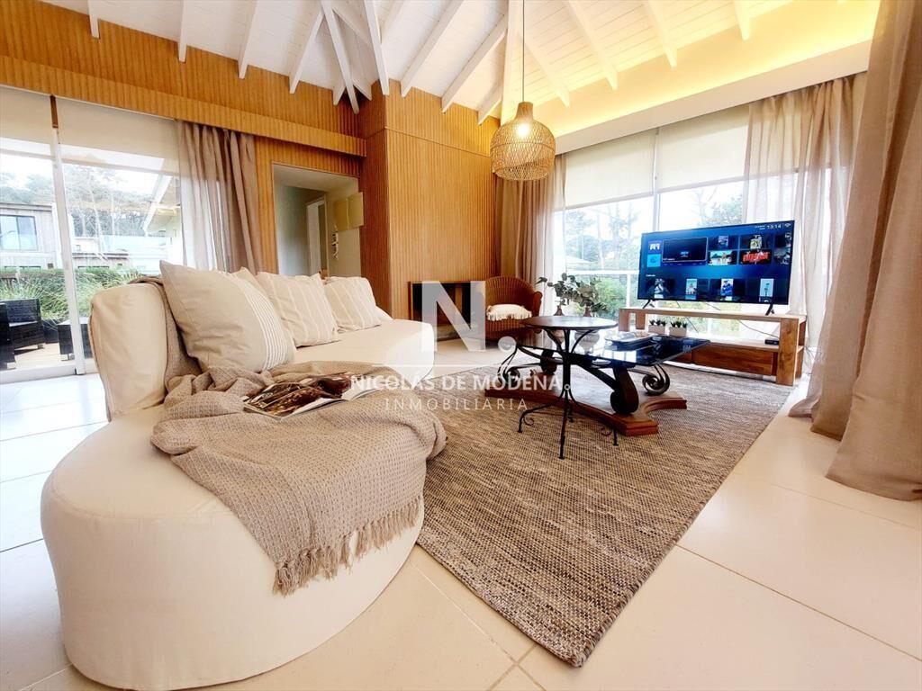 Casa de 6 dormitorios en venta proximo al mar, Montoya Punt