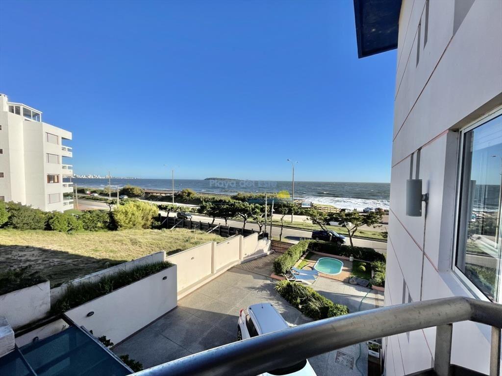 APARTAMENTO EN VENTA FRENTE AL MAR EN MANSA DE 1