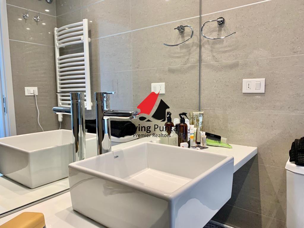 Venta de excelente Apartamento de dos Playa Mansa