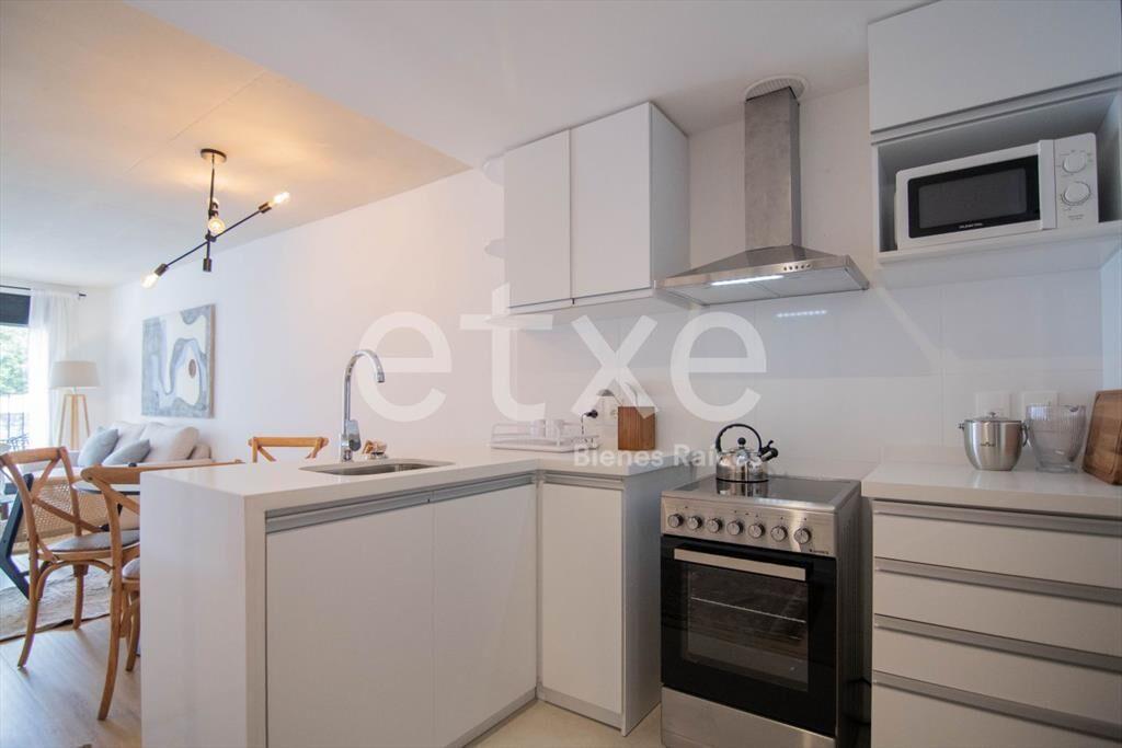 Apartamento Alquiler Con Muebles Cordón...