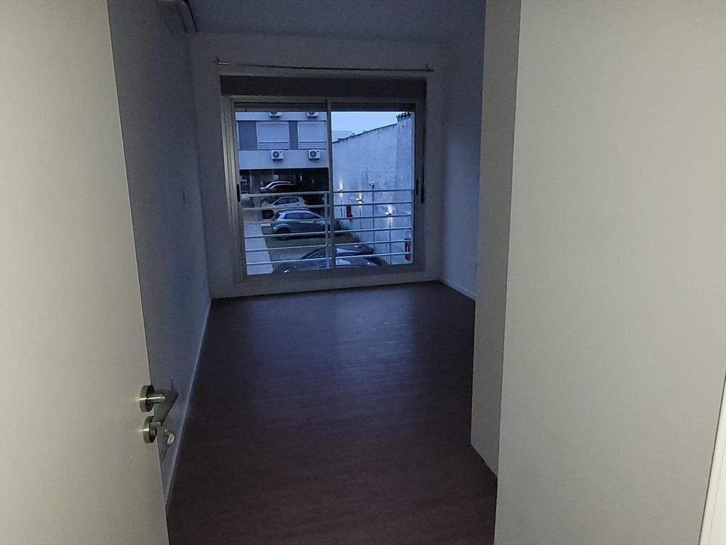Apto nuevo, de 1 dorm, con cocchera, en moderno edificio, G