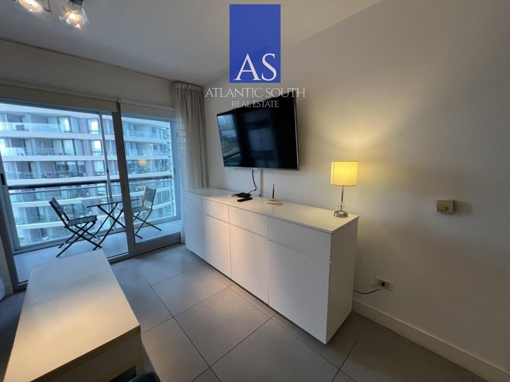 Apartamento de 2 dormitorios moderno con propio y