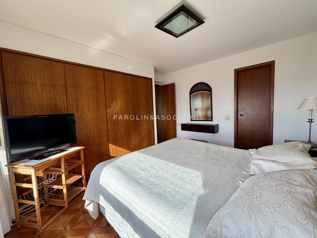Apartamento en venta Peninsula 3 dormitorios en