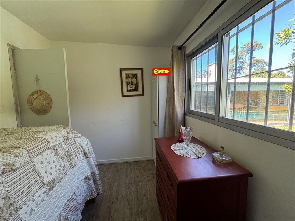 Venta - Casa - 4 dormitorios -Piscina climatizada-Atlantida