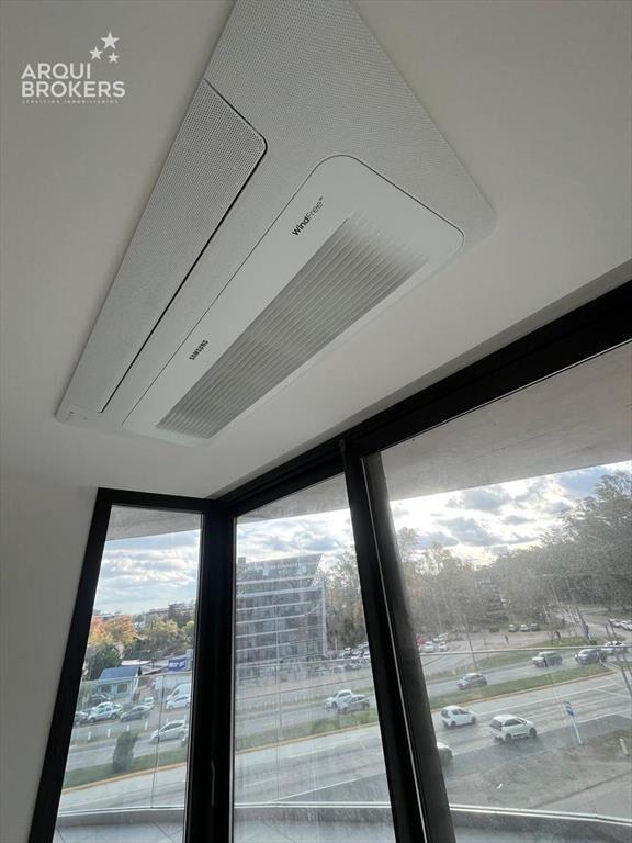 Apartamento de tres dormitorios en alquiler en Parque Roose