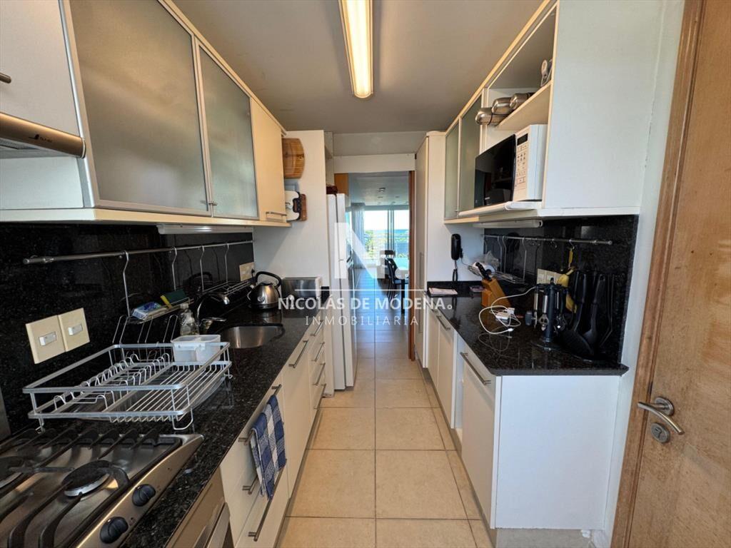 Apartamento en Venta y Alquiler, Mansa, Punta del