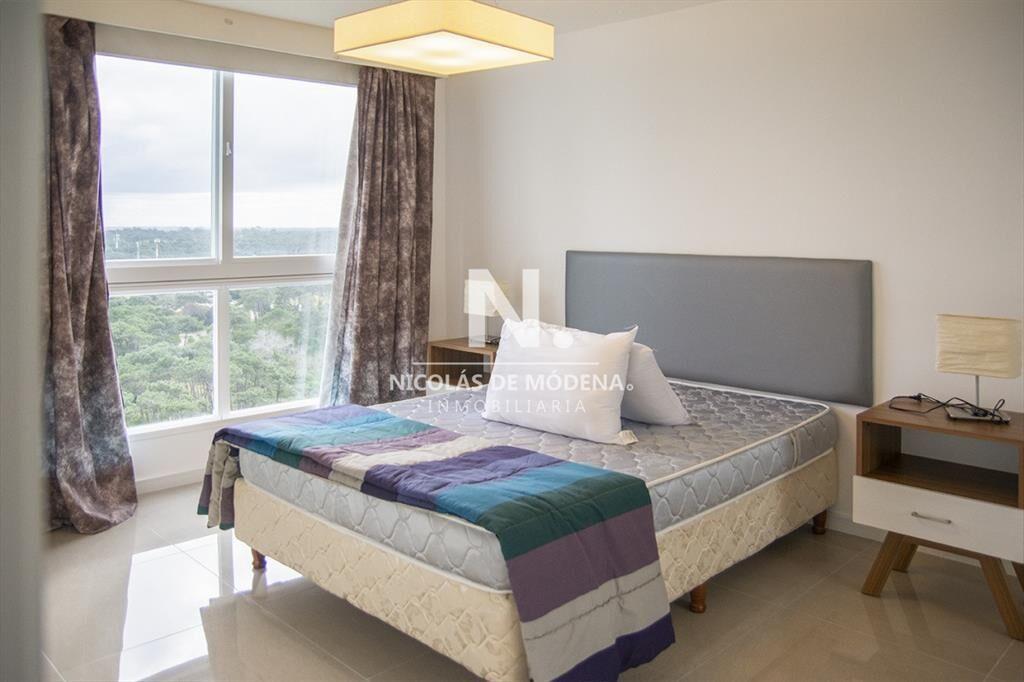 Departamento en piso alto en venta. Torre One.