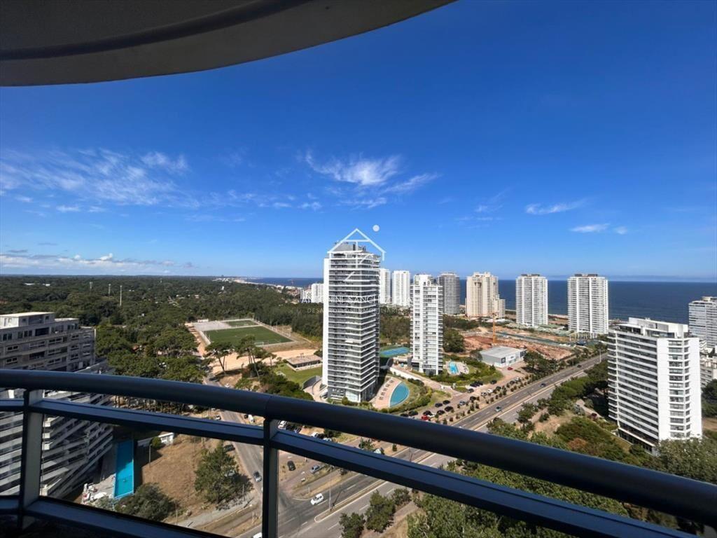 HERMOSO PENTHOUSE EN VENTA OCEAN DRIVE