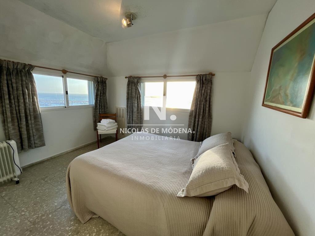 Venta penthouse tres dormitorios. Península, del