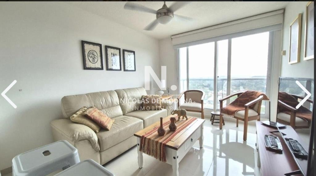 En venta apartamento de 1 dormitorio, en Playa