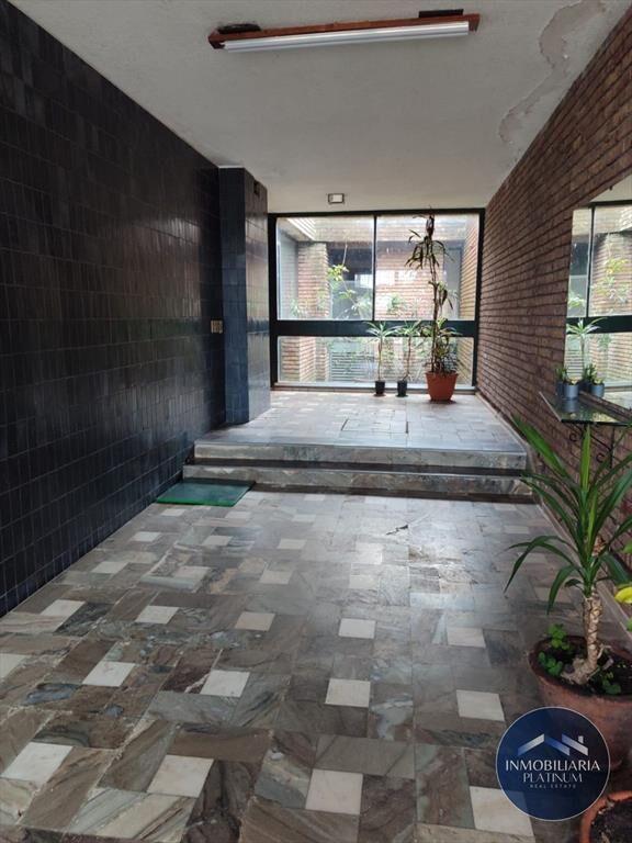 Venta de apartamento de 4 dormitorios y 2 baños en Unión