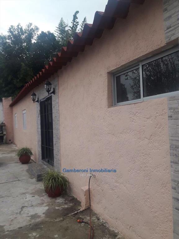 Venta de 3 casas en Colón. Con renta.