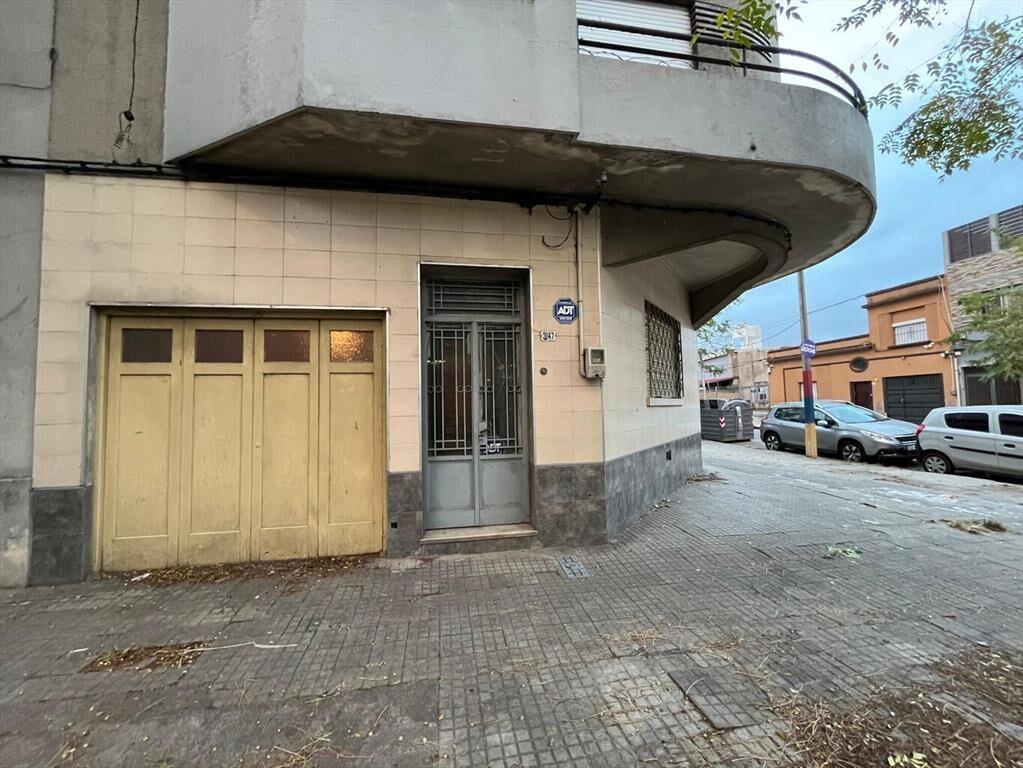 Venta casa de 3 dormitorios en Brazo oriental + terreno