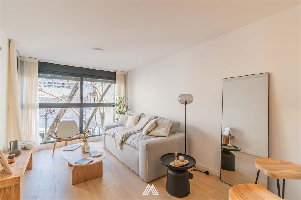 VENTA Apartamento CENTRO 1 dormitorio balcón POZO