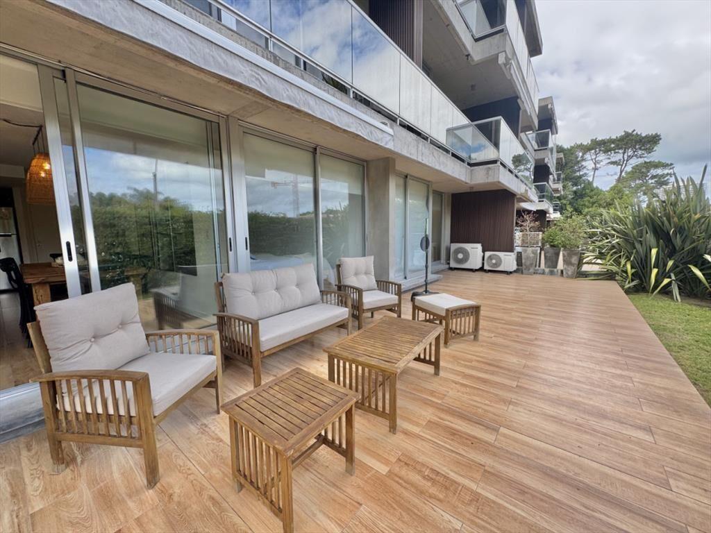 APARTAMENTO EN VENTA 3 DORMITORIOS - MANSA INN II