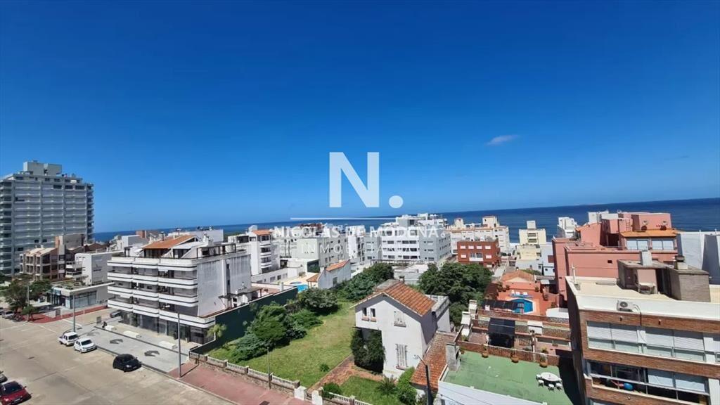 Apartamento en venta de 2 dormitorios en torre en
