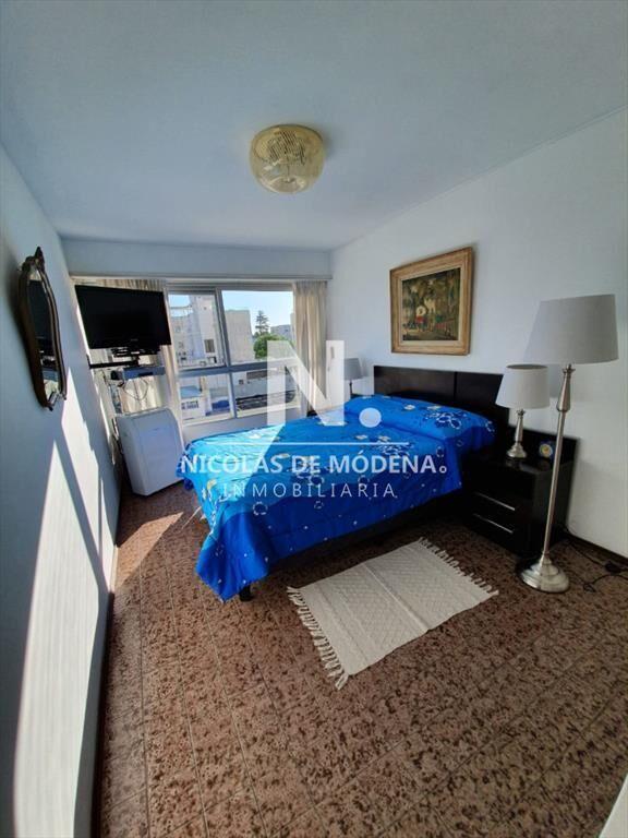 Departamento de 1 dormitorio en la Peninsula, Del