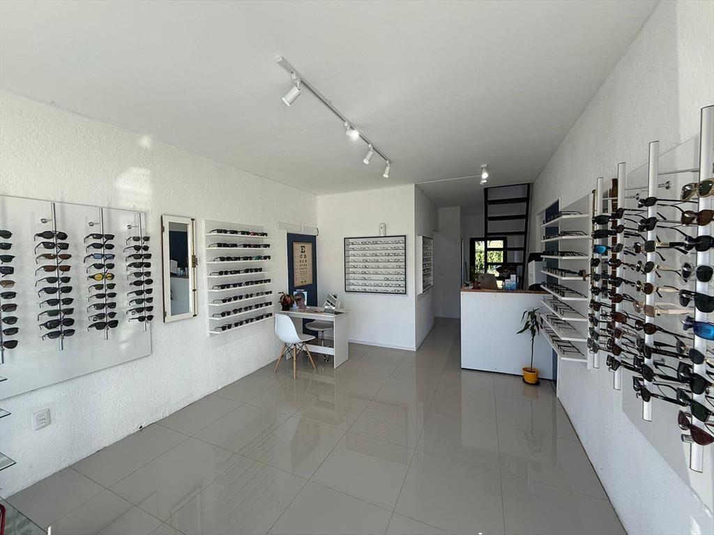 Ruta 10, gran punto comercial, 62 m2 construidos 50 m2 de