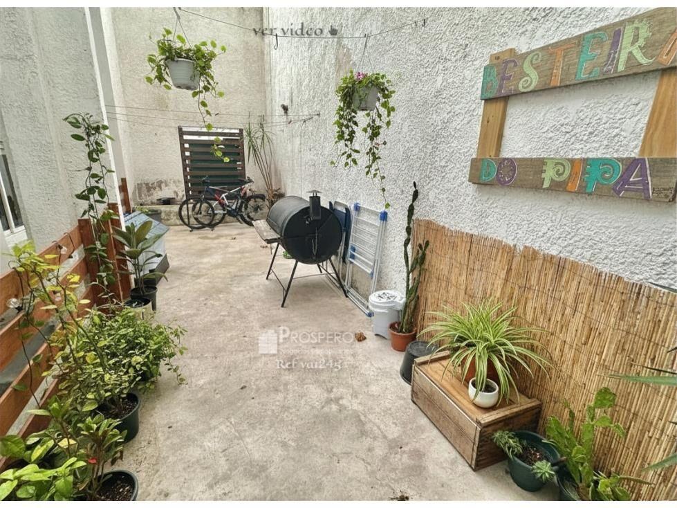 VA1245/4 Venta apto duplex 2 dorm patio Tres Cruces